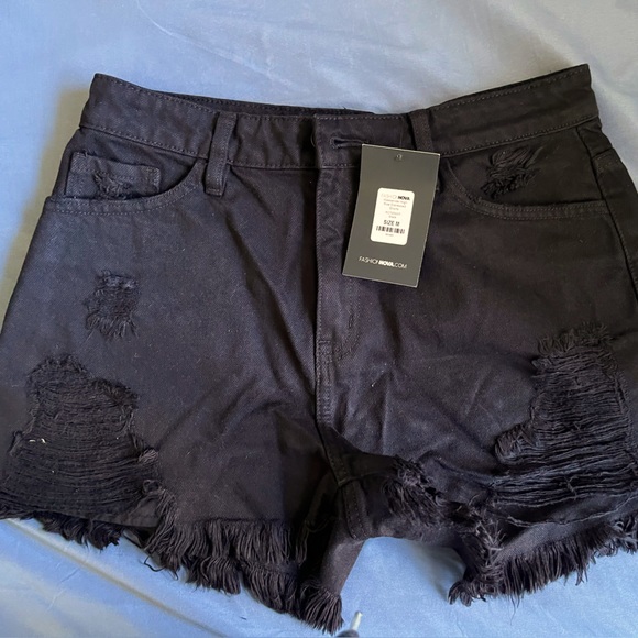 Fashion Nova Shorts New - Picture 1 of 1